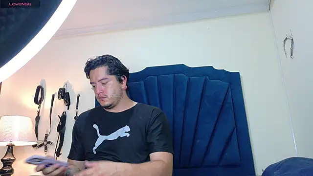RoxyandAron2 online show from 05-10-26, 12:42