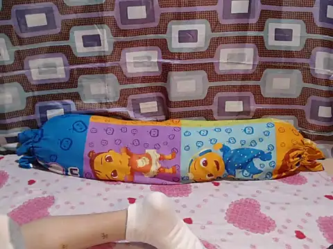 UrKitty lover18 online show from 04-18-26, 02:08