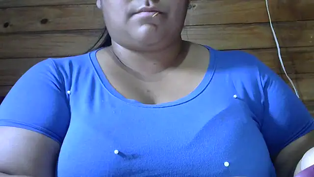 Snapshot of MARRENTINHA34 chatting on 05-06-26, 04:55 MARRENTINHA34 online show from 05-06-26, 04:55