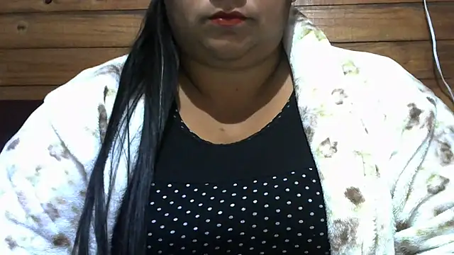 Snapshot of MARRENTINHA34 chatting on 06-04-26, 12:43 MARRENTINHA34 online show from 06-04-26, 12:43