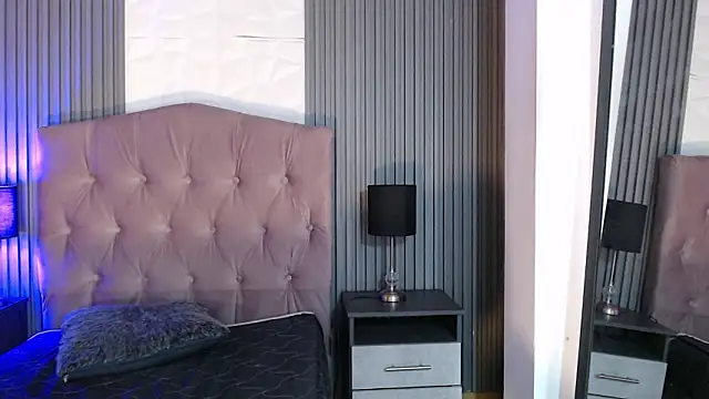 Snapshot of Bonnali_lune chatting on 01-19-26, 03:05 Bonnali lune online show from 01-19-26, 03:05