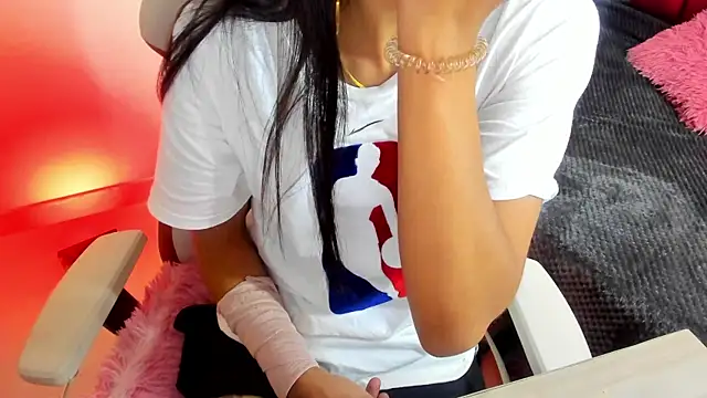 Sheilly brown online show from 10-24-25, 07:24