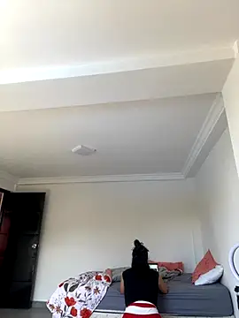 JuanitaMore01 online show from 10-28-25, 01:32