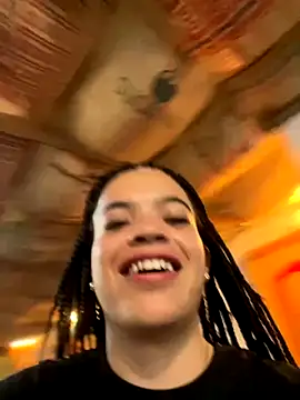 JuanitaMore01 online show from 12-04-25, 08:19