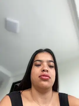 JuanitaMore01 online show from 09-28-25, 08:16