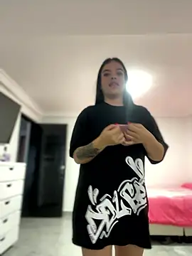 JuanitaMore01 online show from 01-15-26, 08:23