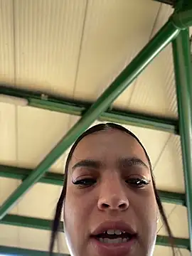 JuanitaMore01 online show from 04-16-26, 09:39