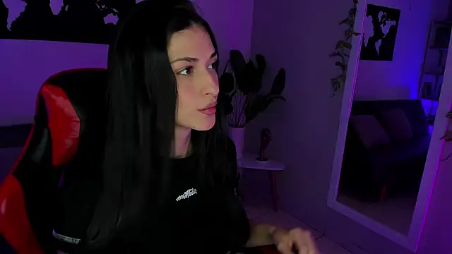 ZoeValencia1 online show from 03-26-26, 12:47