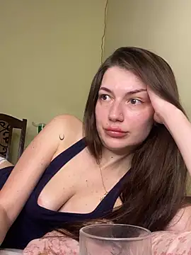 Cute Erika online show from 11-29-25, 12:00