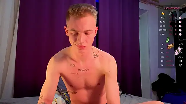 Snapshot of callmealexthx chatting on 12-18-25, 04:11 callmealexthx online show from 12-18-25, 04:11