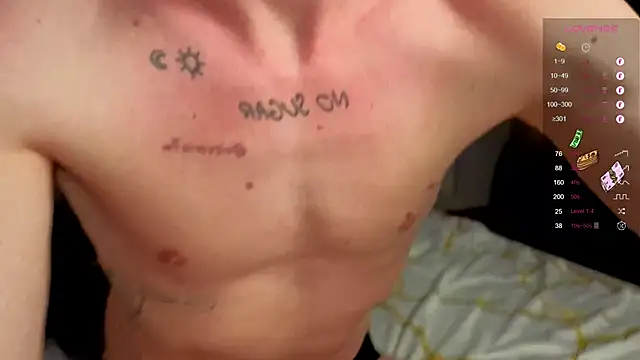 Snapshot of callmealexthx chatting on 12-04-25, 04:33 callmealexthx online show from 12-04-25, 04:33