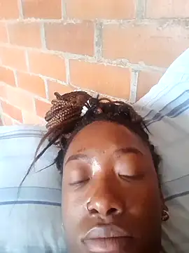 DarkHoneyy online show from 10-27-25, 02:40