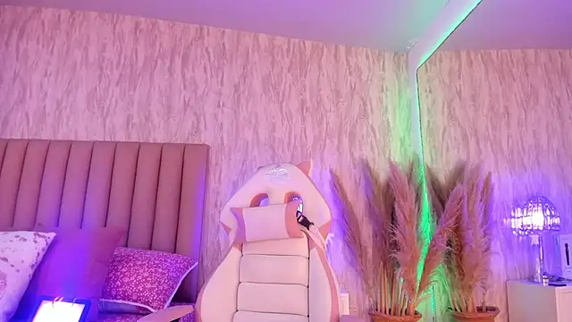 Emely florence  online show from 03-01-26, 07:25