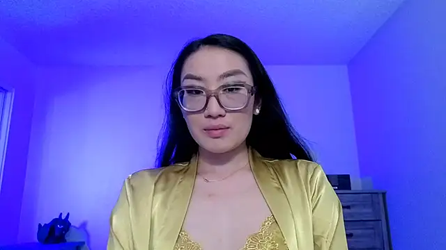 Aliciaz3 online show from 10-06-25, 04:08