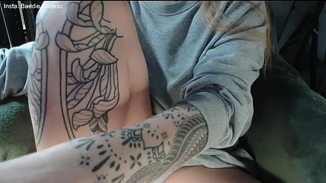 BaddieJoline online show from 10-07-25, 04:41