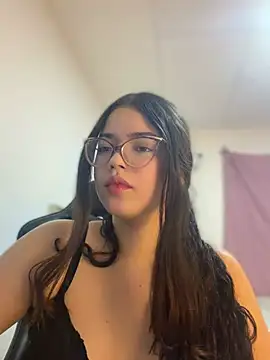 Snapshot of Valentina2390 chatting on 07-09-26, 03:07 Valentina2390 online show from 07-09-26, 03:07