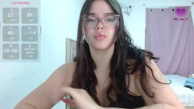 Snapshot of Valentina2390 chatting on 07-20-26, 03:14 Valentina2390 online show from 07-20-26, 03:14
