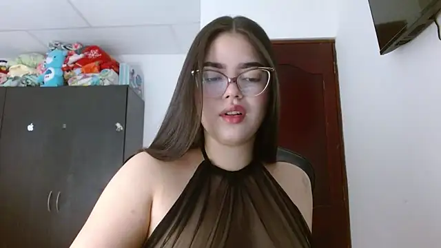 Snapshot of Valentina2390 chatting on 05-21-26, 01:03 Valentina2390 online show from 05-21-26, 01:03