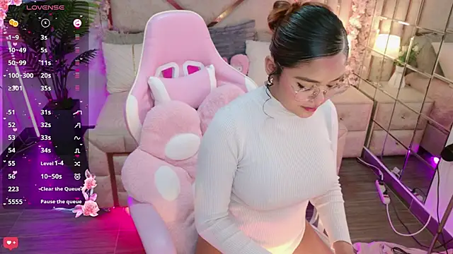 eimy 2 online show from 10-11-25, 05:41