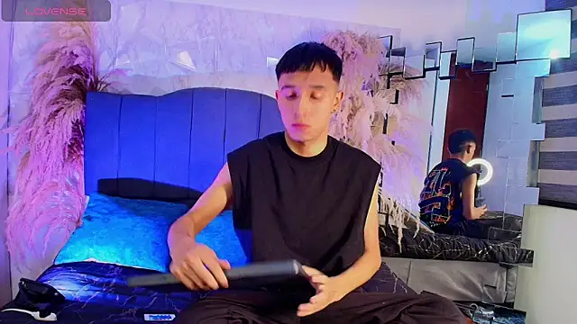 Isaac tan online show from 02-19-26, 06:10