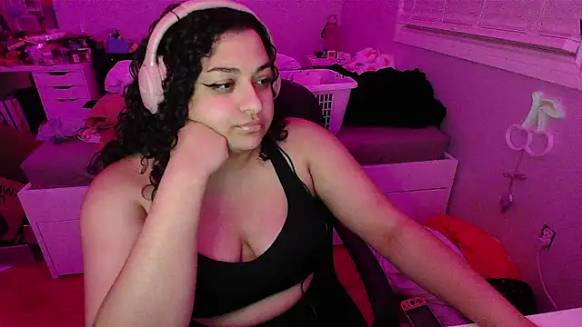 Snapshot of chericheesecake chatting on 09-20-25, 04:06 chericheesecake online show from 09-20-25, 04:06