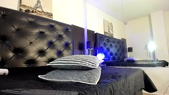 Kymy marquez online show from 04-12-26, 09:07