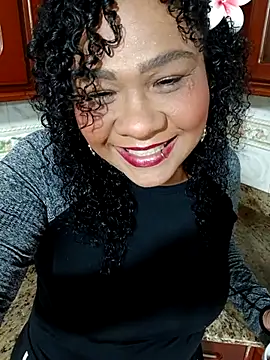 Kymy marquez online show from 10-29-25, 09:03