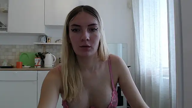 Snapshot of ProstoMaria chatting on 10-11-25, 07:20 ProstoMaria online show from 10-11-25, 07:20