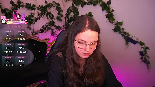 SophieDreamss online show from 12-14-25, 10:59