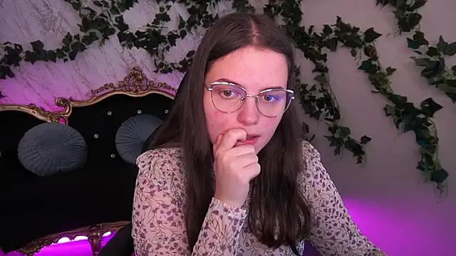 SophieDreamss online show from 10-10-25, 01:01