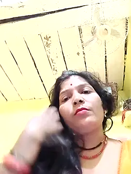 Snapshot of Samiya-143 chatting on 10-12-25, 06:59 Samiya-143 online show from 10-12-25, 06:59