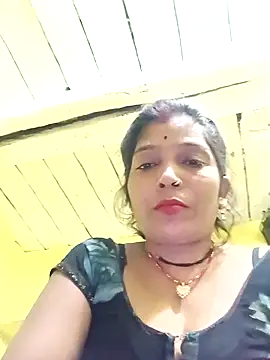 Snapshot of Samiya-143 chatting on 10-19-25, 03:59 Samiya-143 online show from 10-19-25, 03:59