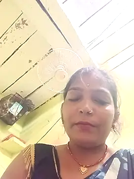 Snapshot of Samiya-143 chatting on 09-25-25, 05:46 Samiya-143 online show from 09-25-25, 05:46