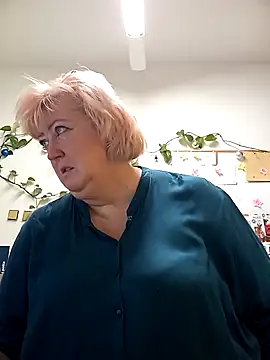 TerezaVelvet online show from 09-30-25, 05:13