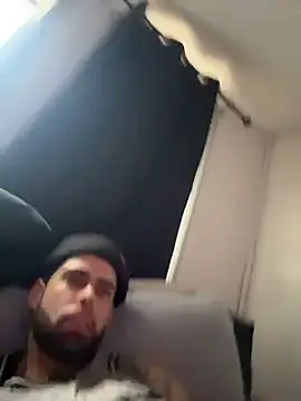 makeyoucum1716 online show from 12-20-25, 09:17