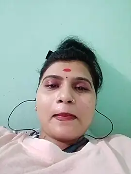 Snapshot of Kavya-Tiwari chatting on 09-21-25, 08:03 Kavya-Tiwari online show from 09-21-25, 08:03
