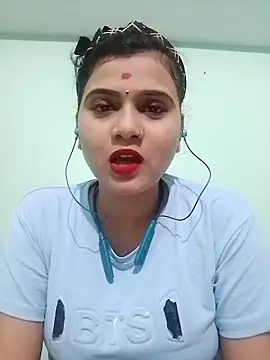 Snapshot of Kavya-Tiwari chatting on 09-10-25, 05:45 Kavya-Tiwari online show from 09-10-25, 05:45