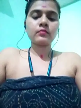 Kavya-Tiwari online show from 05-16-26, 12:31