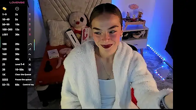 Mia Victoria22 online show from 07-17-26, 04:37