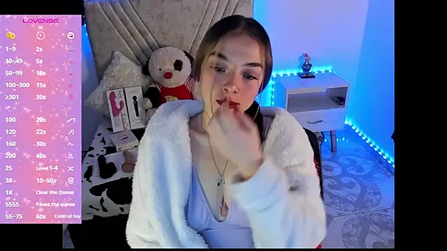 Mia Victoria22 online show from 03-25-26, 02:33