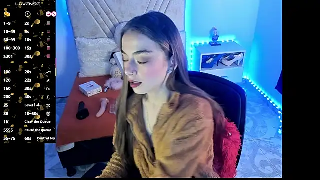 Snapshot of Mia_Victoria22 chatting on 06-11-26, 03:14 Mia Victoria22 online show from 06-11-26, 03:14