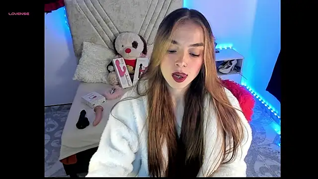 Snapshot of Mia_Victoria22 chatting on 05-04-26, 03:26 Mia Victoria22 online show from 05-04-26, 03:26