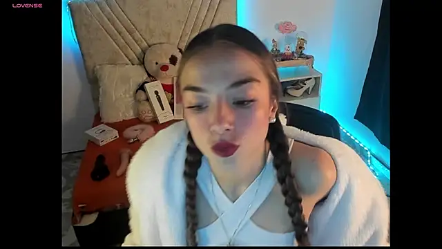 Mia Victoria22 online show from 07-24-26, 02:18