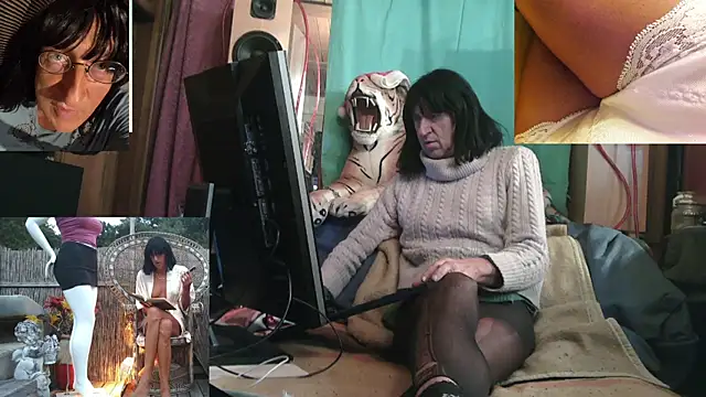 SissiDomination online show from 12-15-25, 04:07