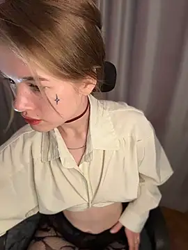 Snapshot of Marryme- chatting on 06-28-26, 02:34 Marryme- online show from 06-28-26, 02:34