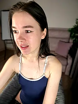 Snapshot of Marryme- chatting on 09-18-25, 01:25 Marryme- online show from 09-18-25, 01:25