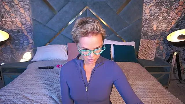 PleasureWeCouple online show from 10-09-25, 12:49