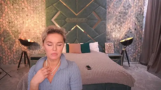 PleasureWeCouple online show from 11-14-25, 07:01