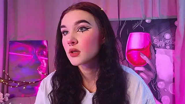 JenniferSullivan online show from 12-19-25, 11:07