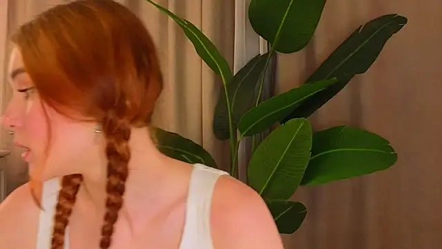 Snapshot of JenniferSullivan chatting on 03-01-26, 10:21 JenniferSullivan online show from 03-01-26, 10:21